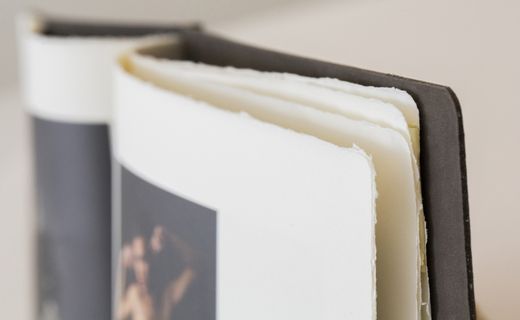 aufgeschlagenes Fotobuch